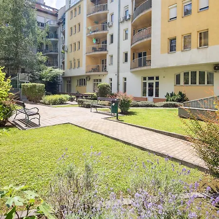 Free Parking - - Comfy * Budapešť